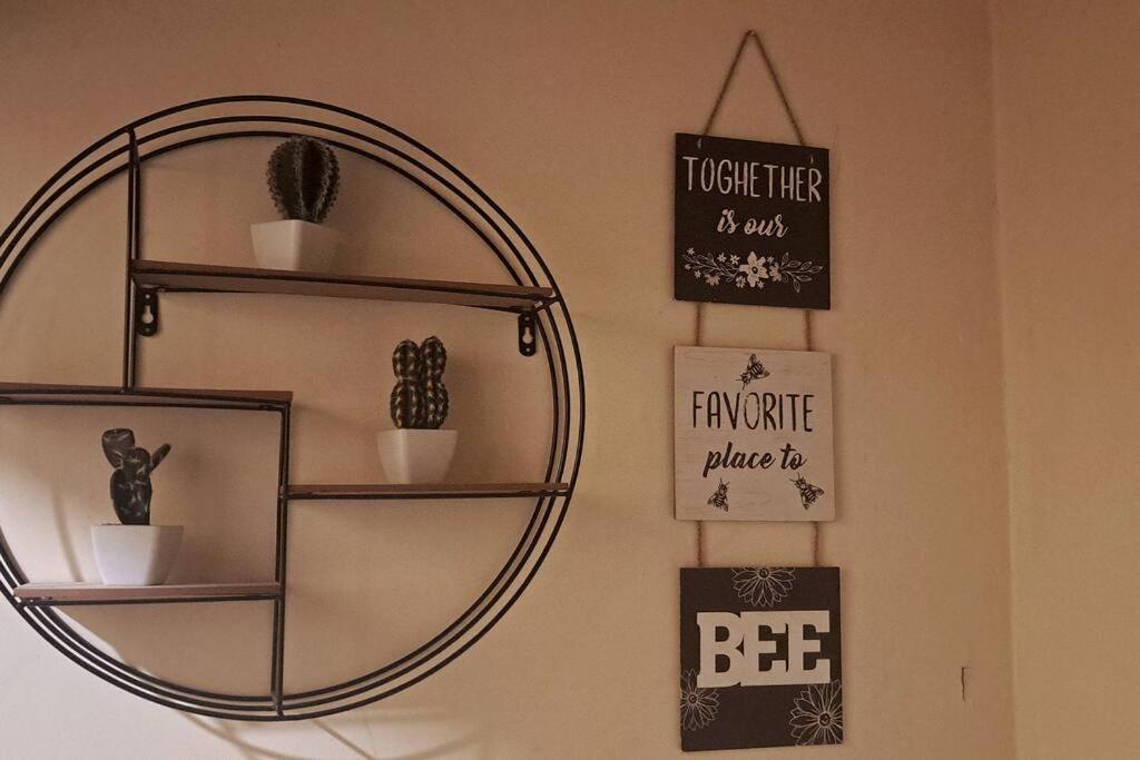 Mendes Family Homestay - B&B In The Heart Of Praia Exteriör bild