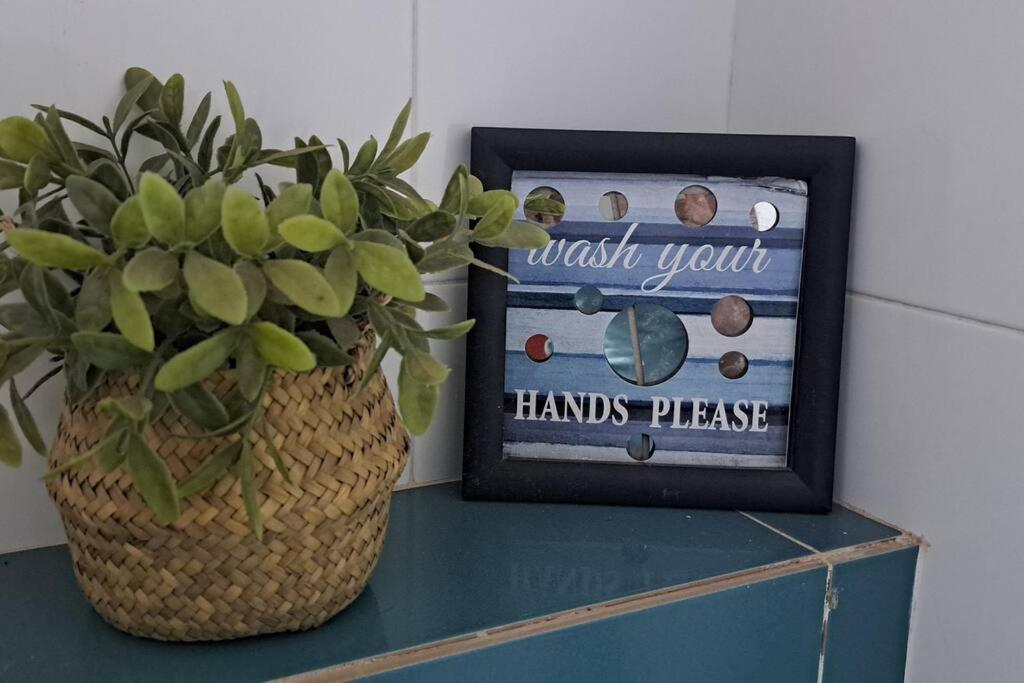 Mendes Family Homestay - B&B In The Heart Of Praia Exteriör bild